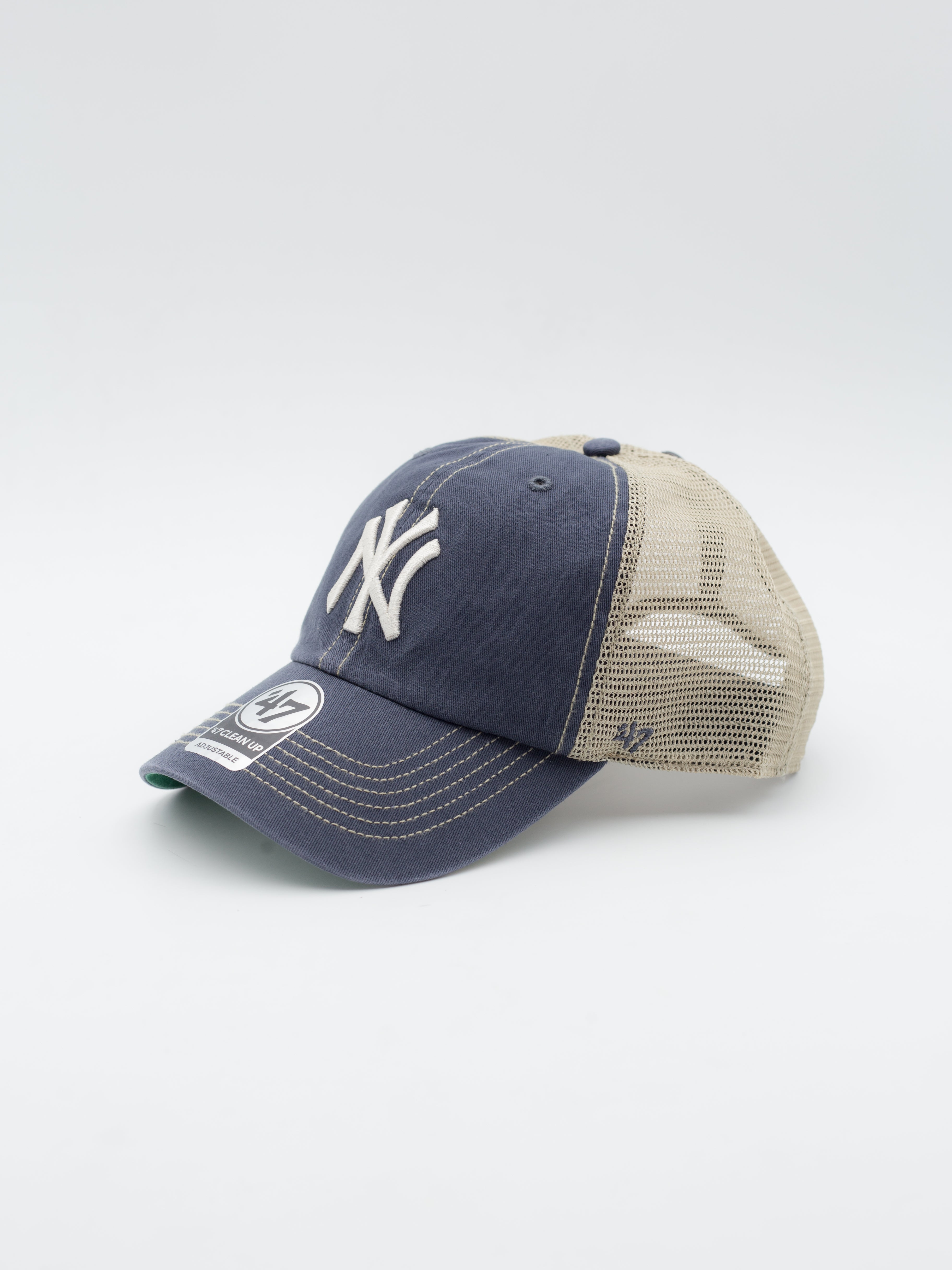Clean Up New York Yankees Trucker Hat