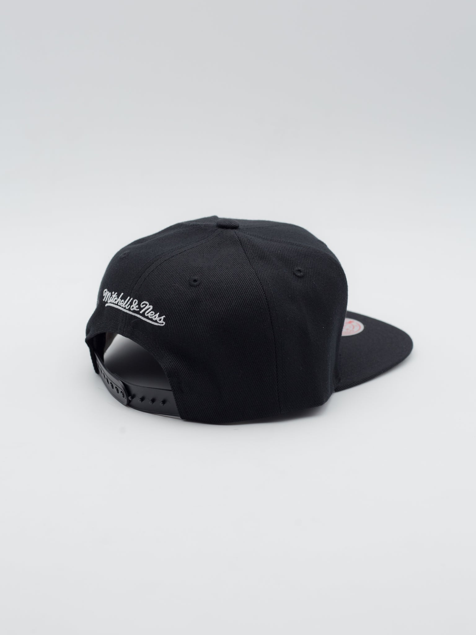 Mitchell & Ness Miami Heat Snapback Visor Hat - Black With Pink Undervisor