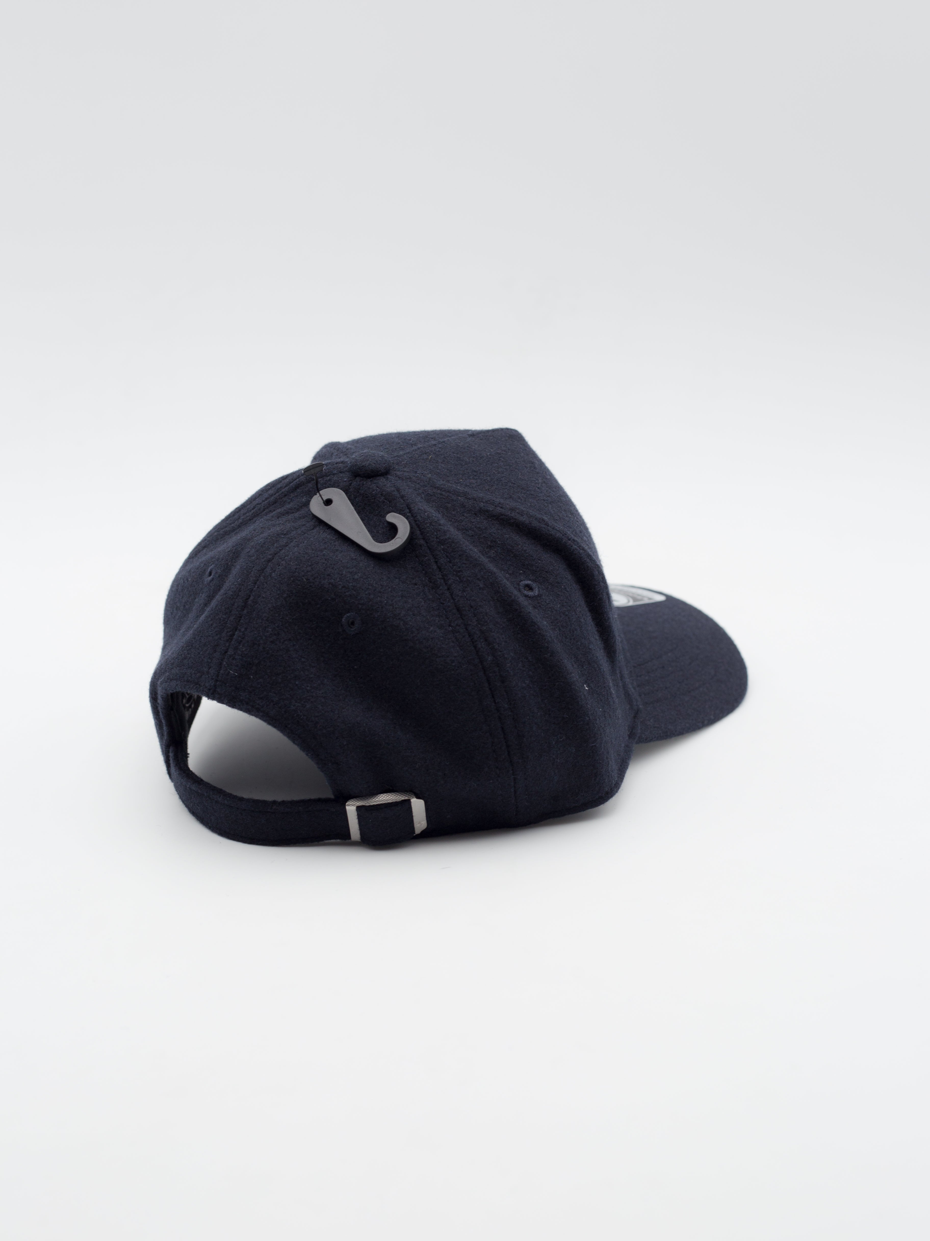 OFFSIDE New York Yankees Wool Navy