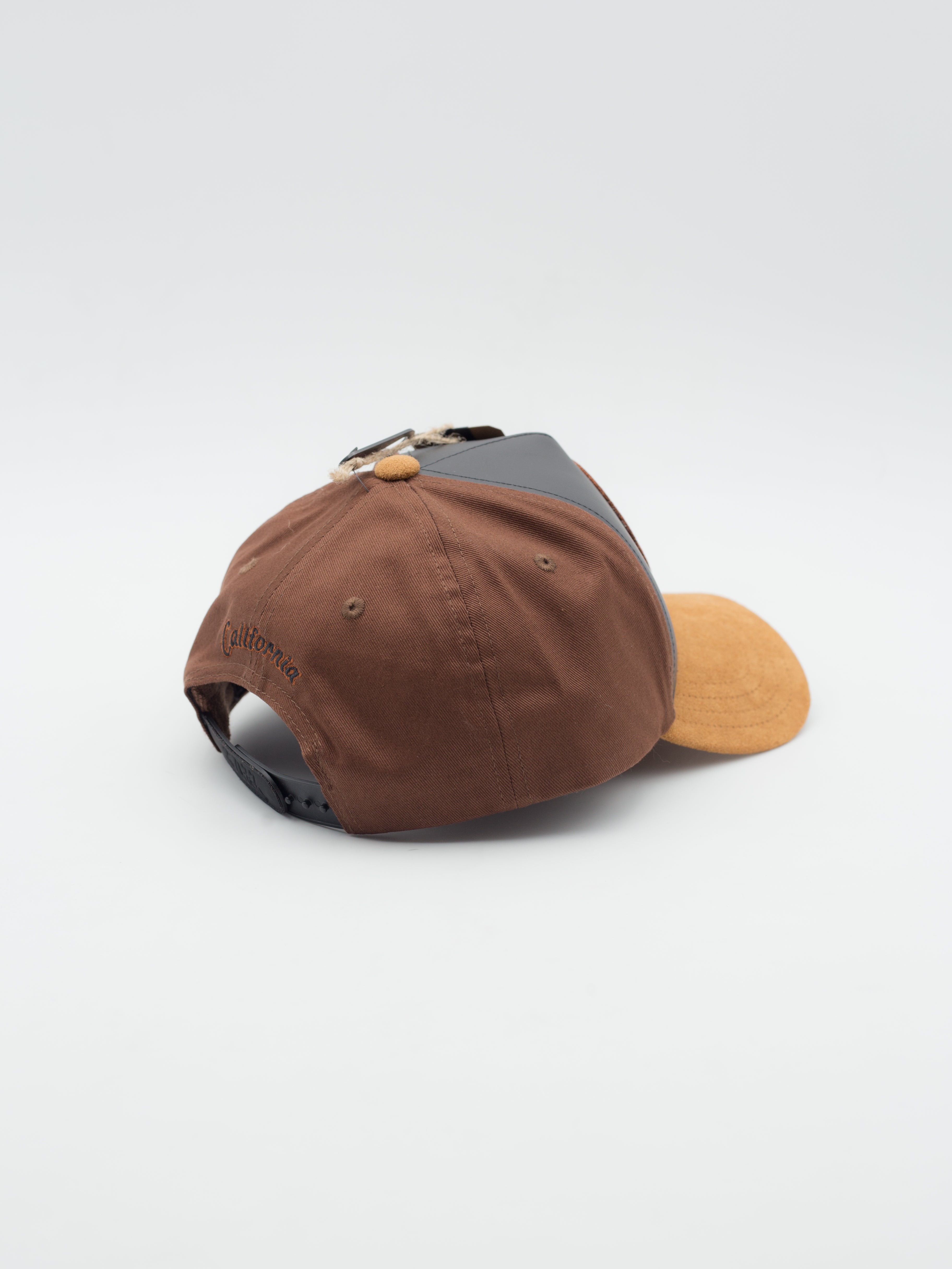 VINT03 Trucker Black/Brown