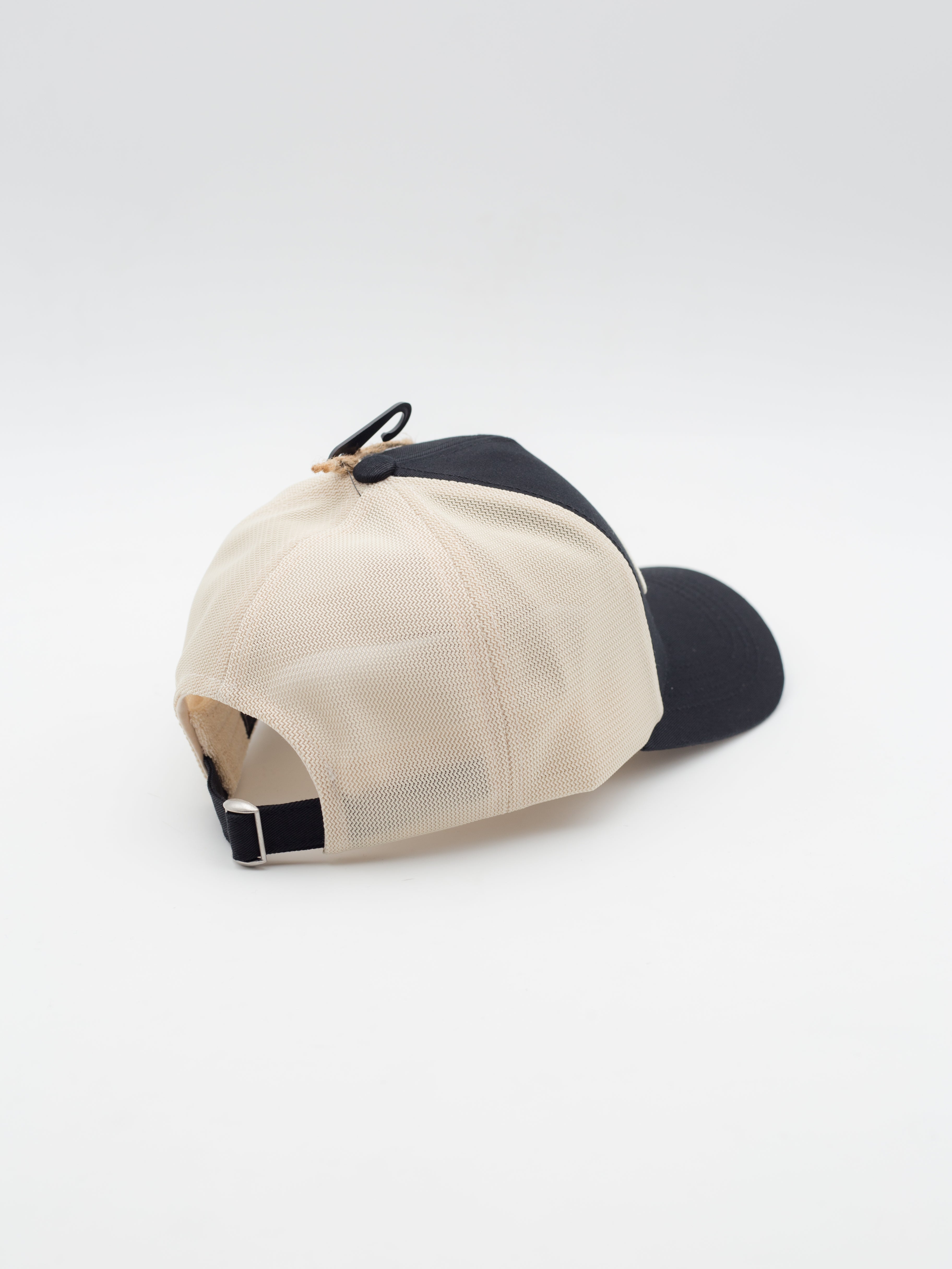 LOF/B30 Trucker Black/Beige