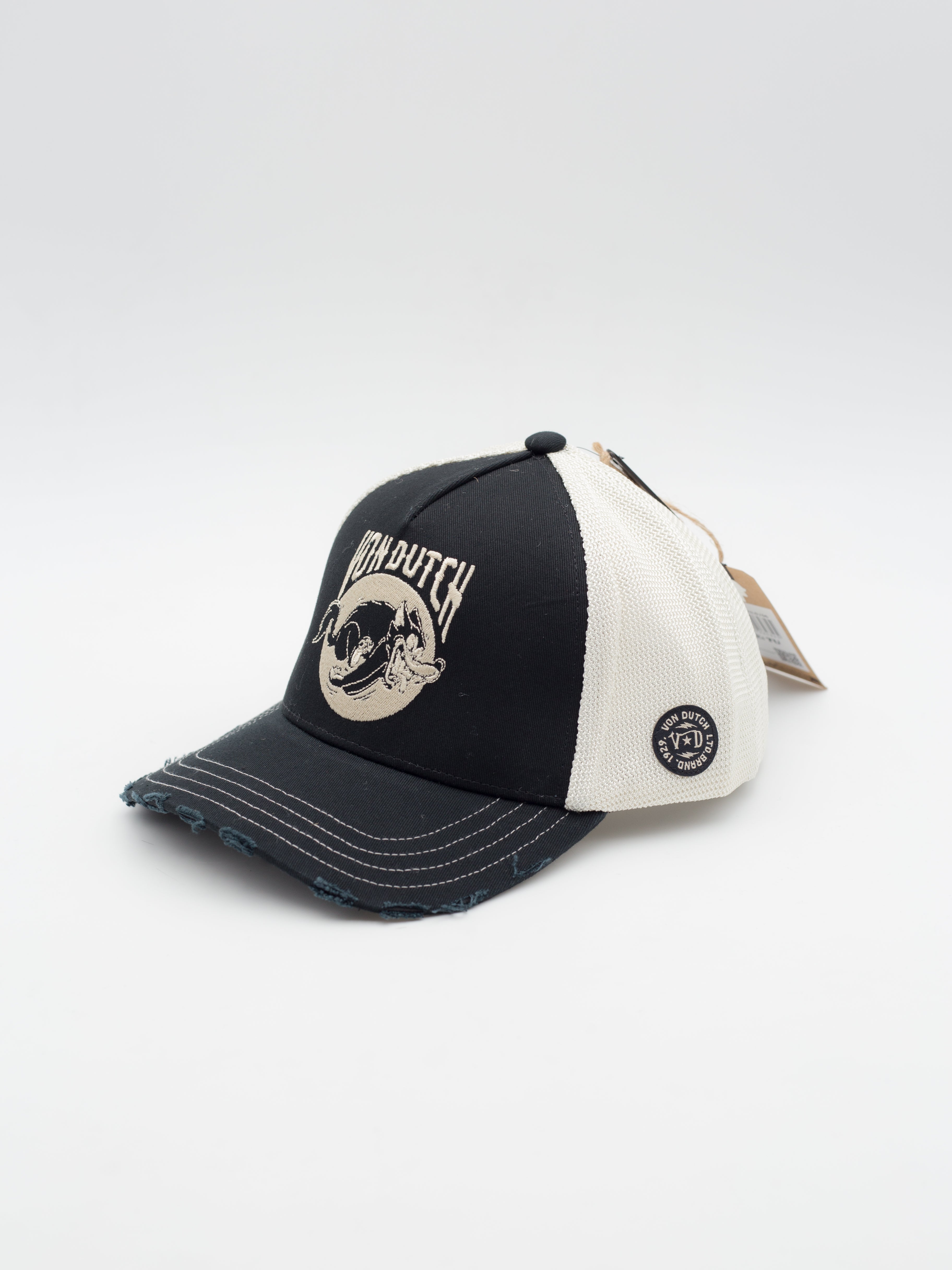 WILD/06 Trucker Black/White