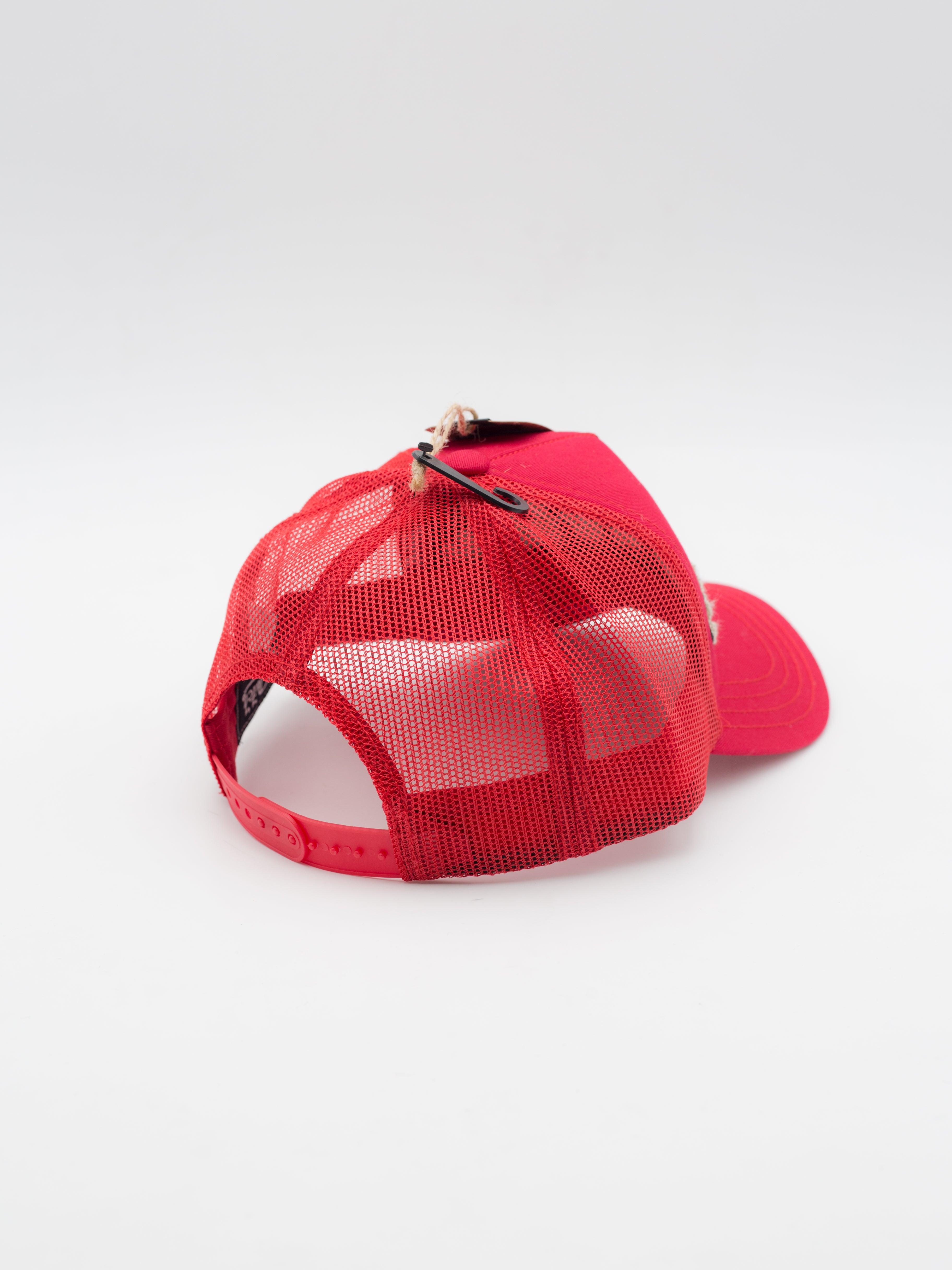 BUCKL/R Trucker Red