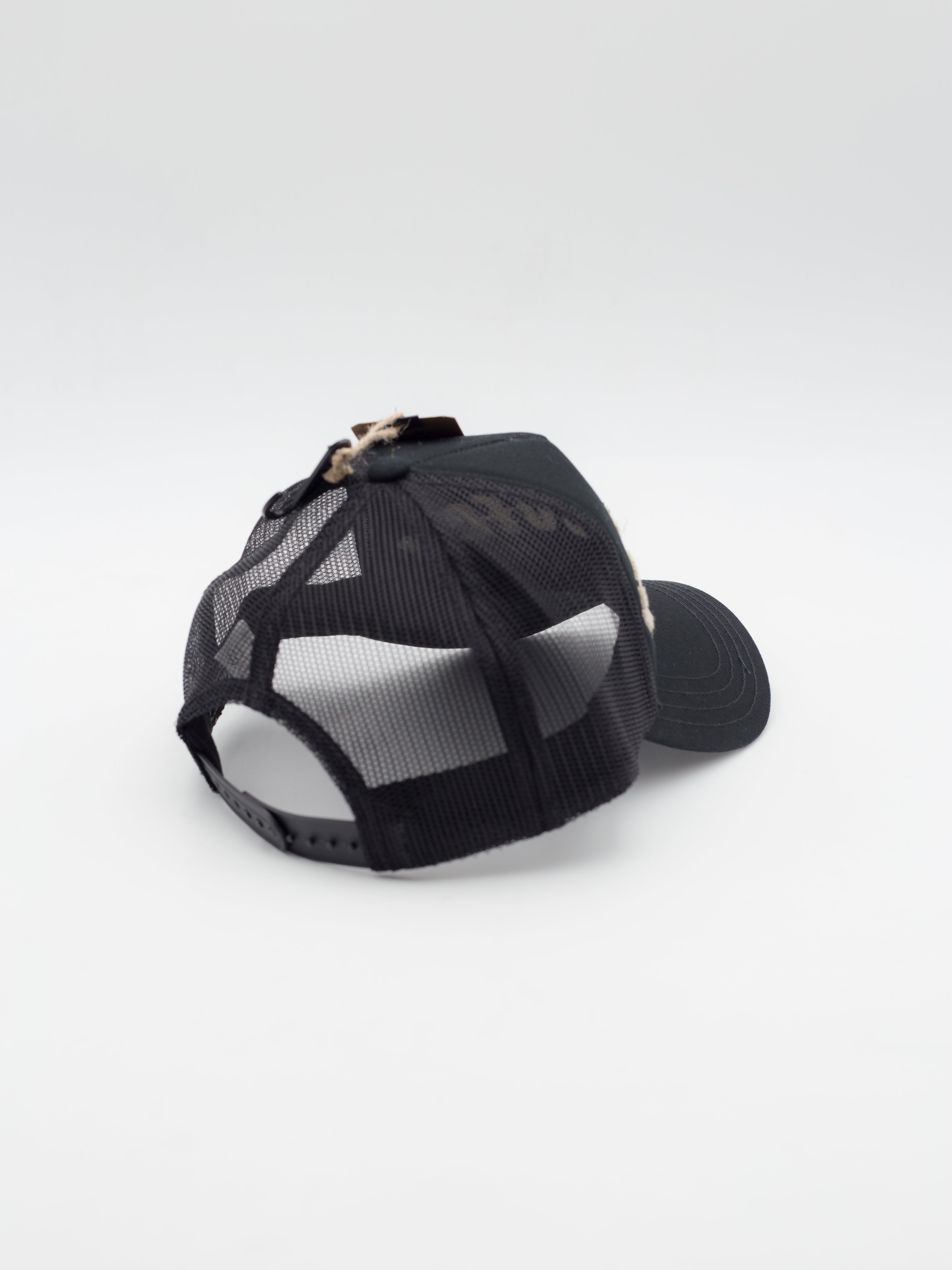 BUCKL/NR Trucker Black
