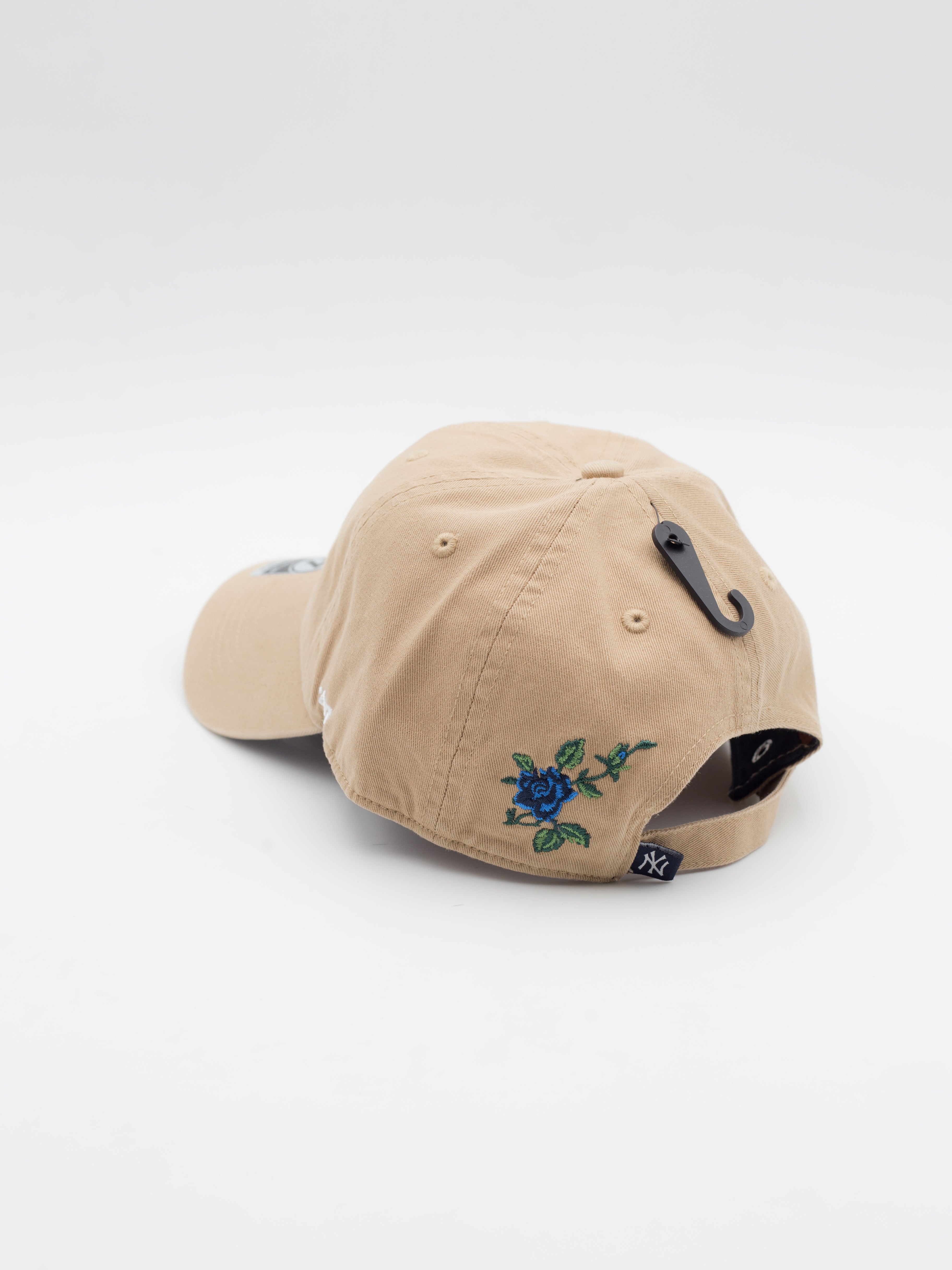 CLEAN UP Thorn New York Yankees Khaki