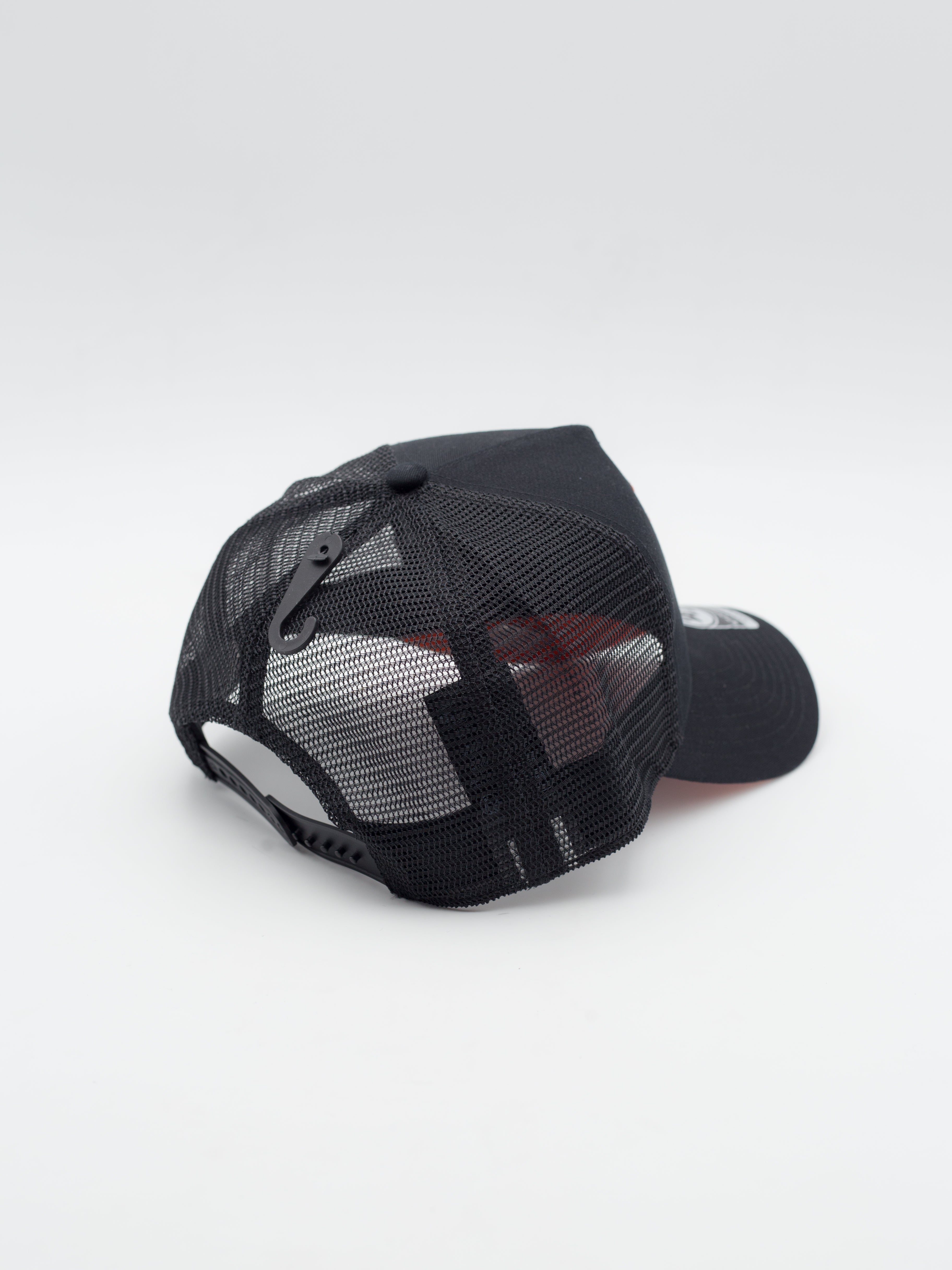 BRANSON OFFSIDE Ballpark Mesh Anaheim Ducks Trucker Black