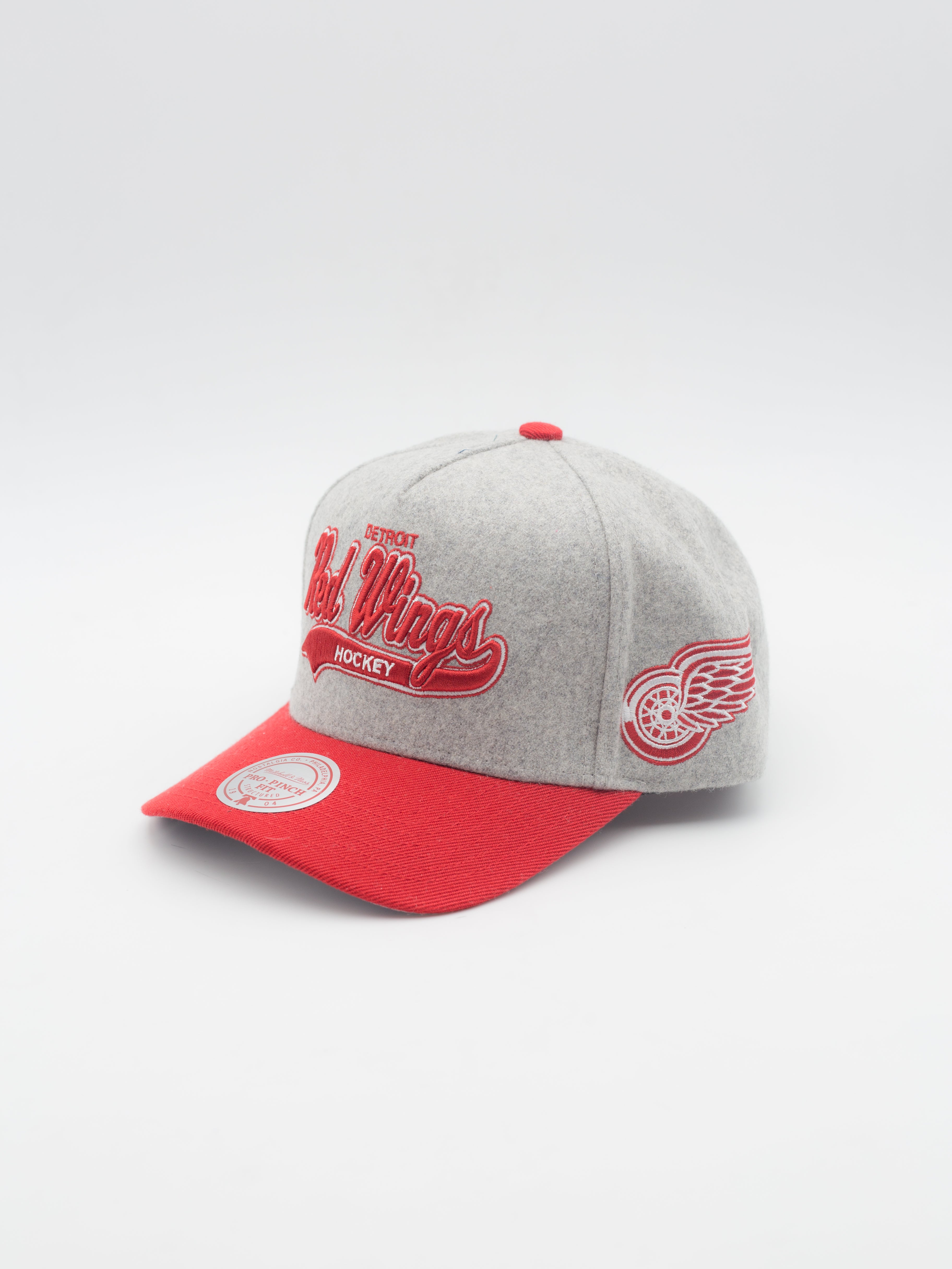 Tailsweep Pro Pinch Detroit Red Wings Snapback