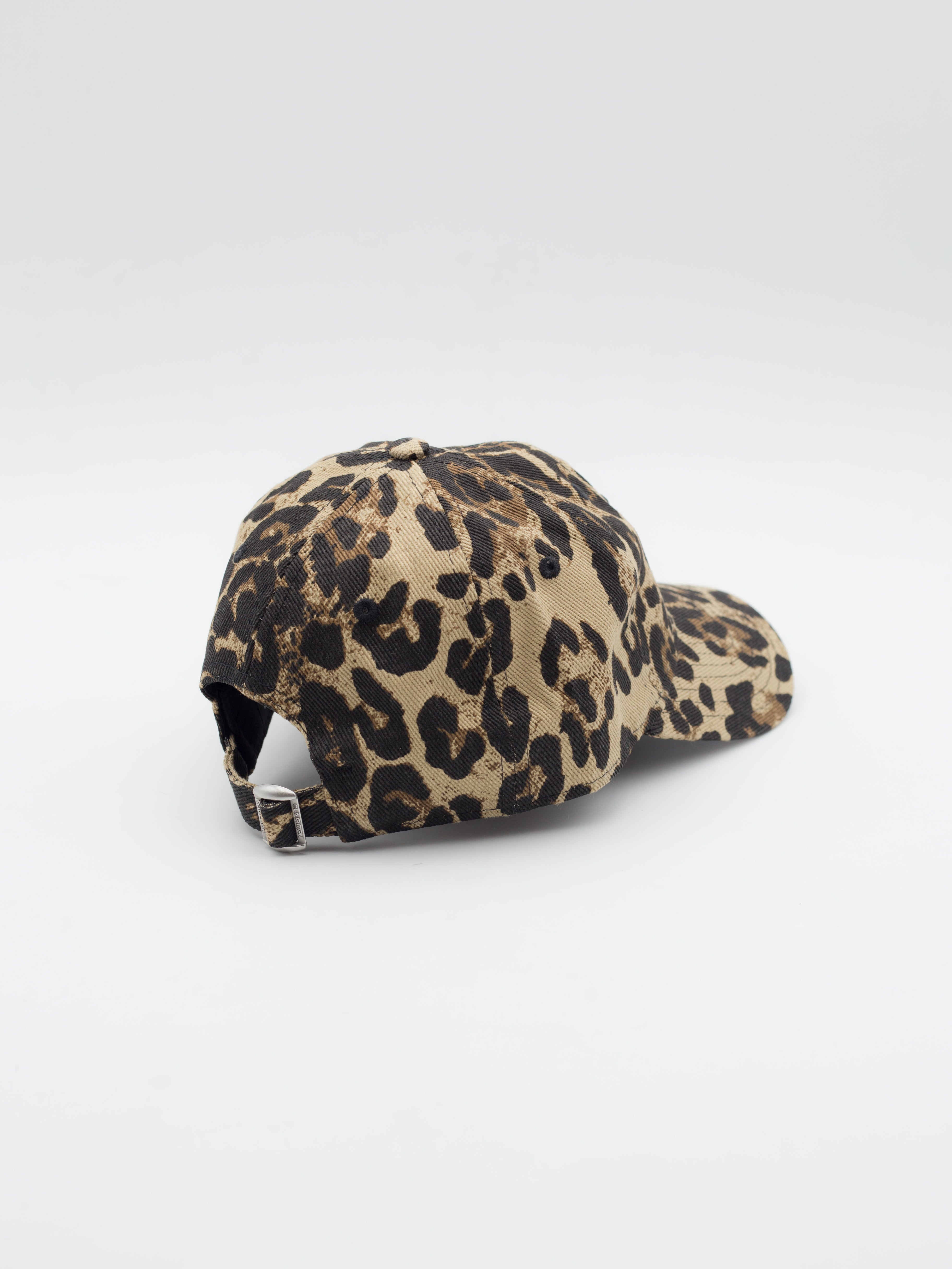 9TWENTY Womens Leopard New York Yankees
