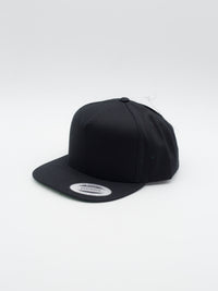 Classic 5 panel Snapback Black