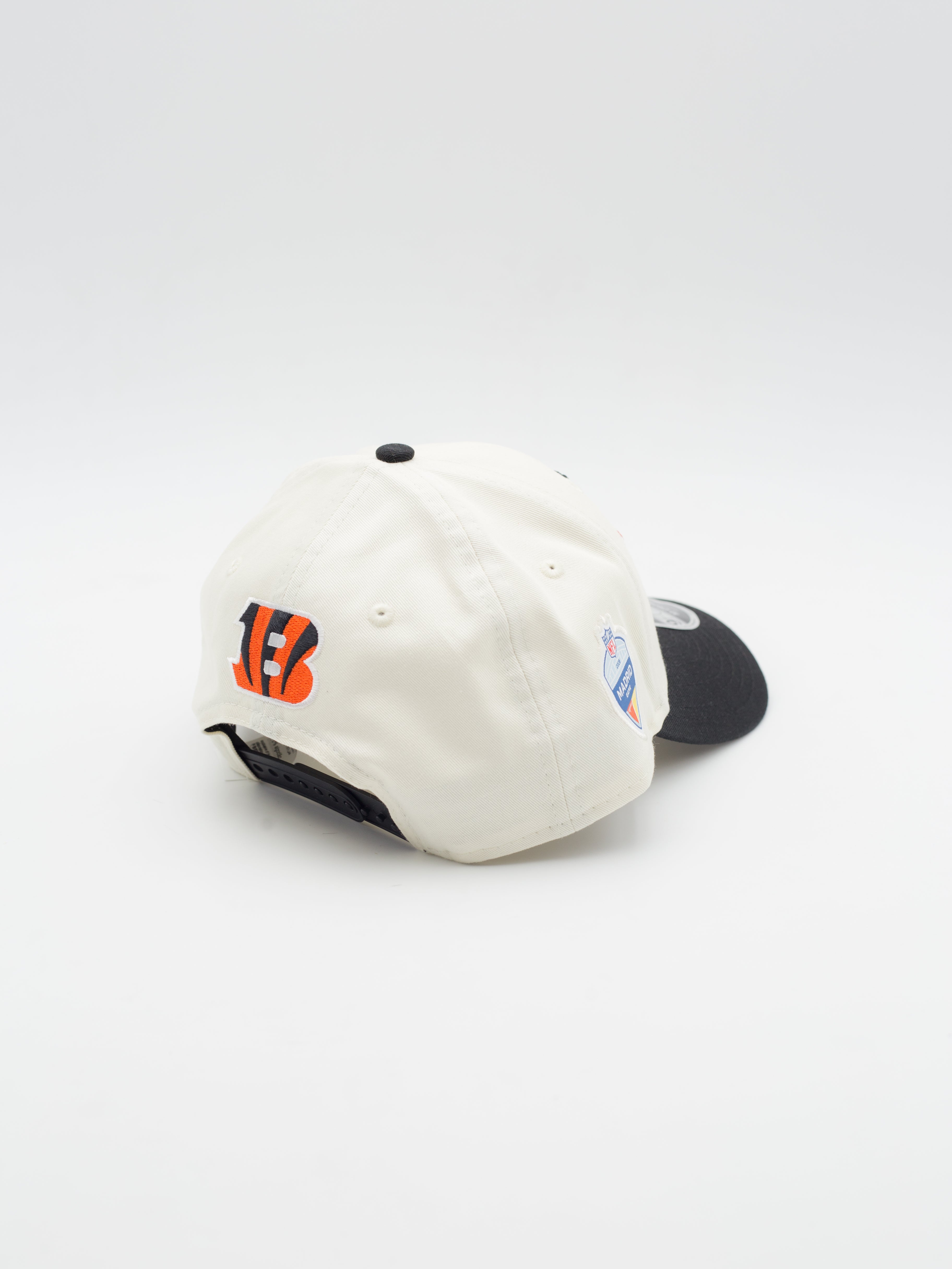 9FORTY M-Crown NFL Madrid Game Cincinnati Bengals Beige/Black