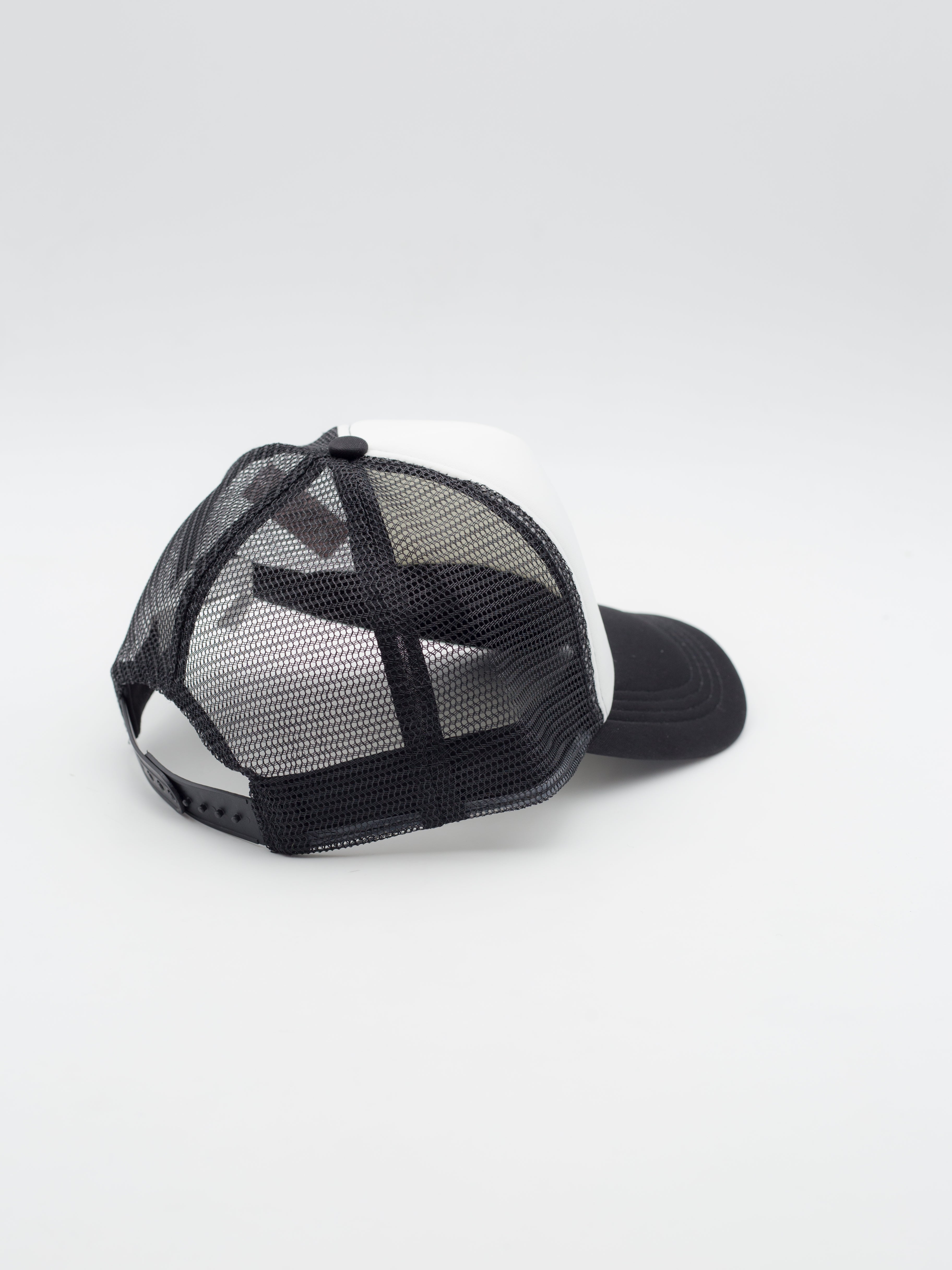 Detroit 1/2 Foam Trucker Black/White
