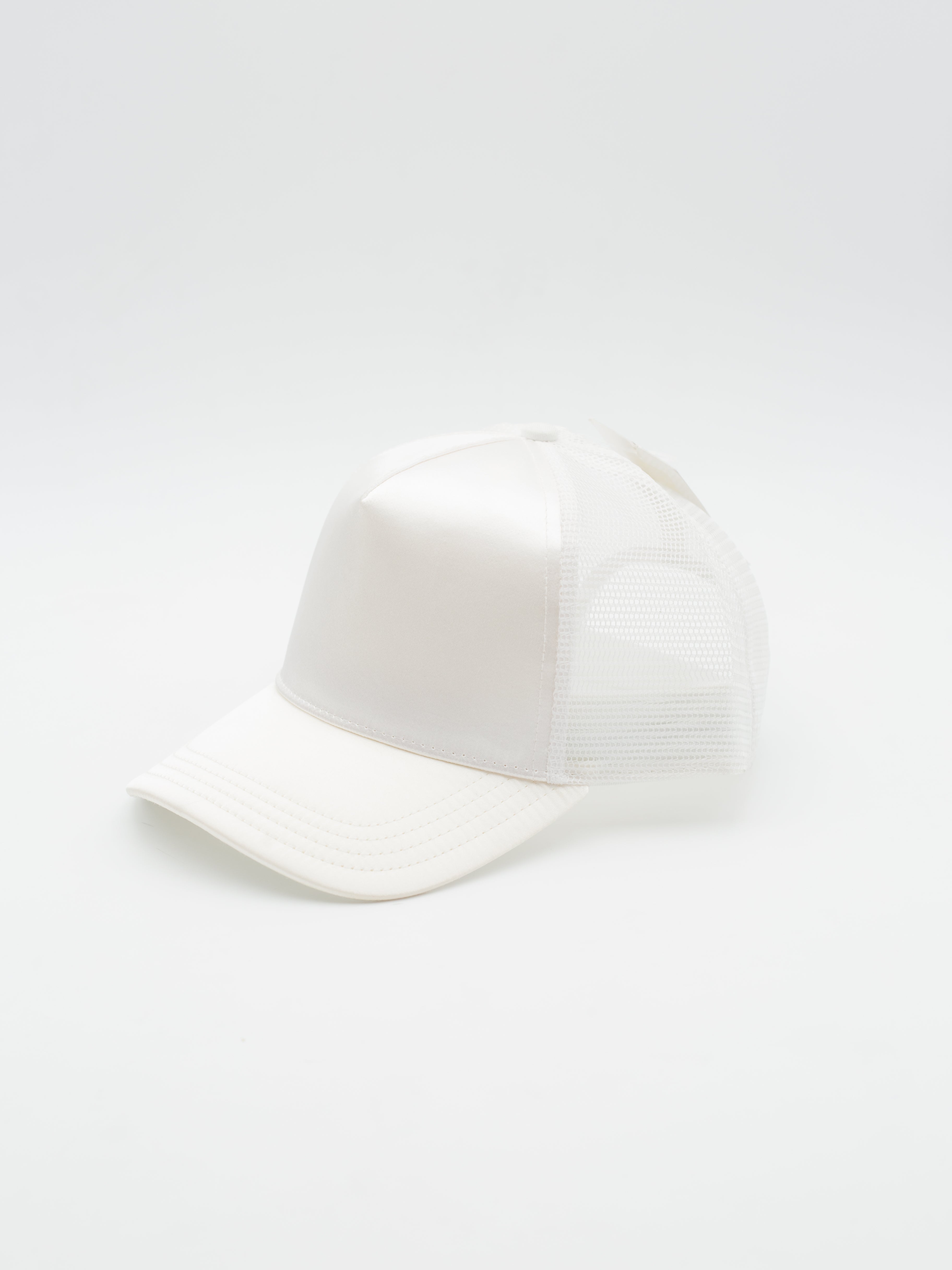 High Profile Trucker Satin White