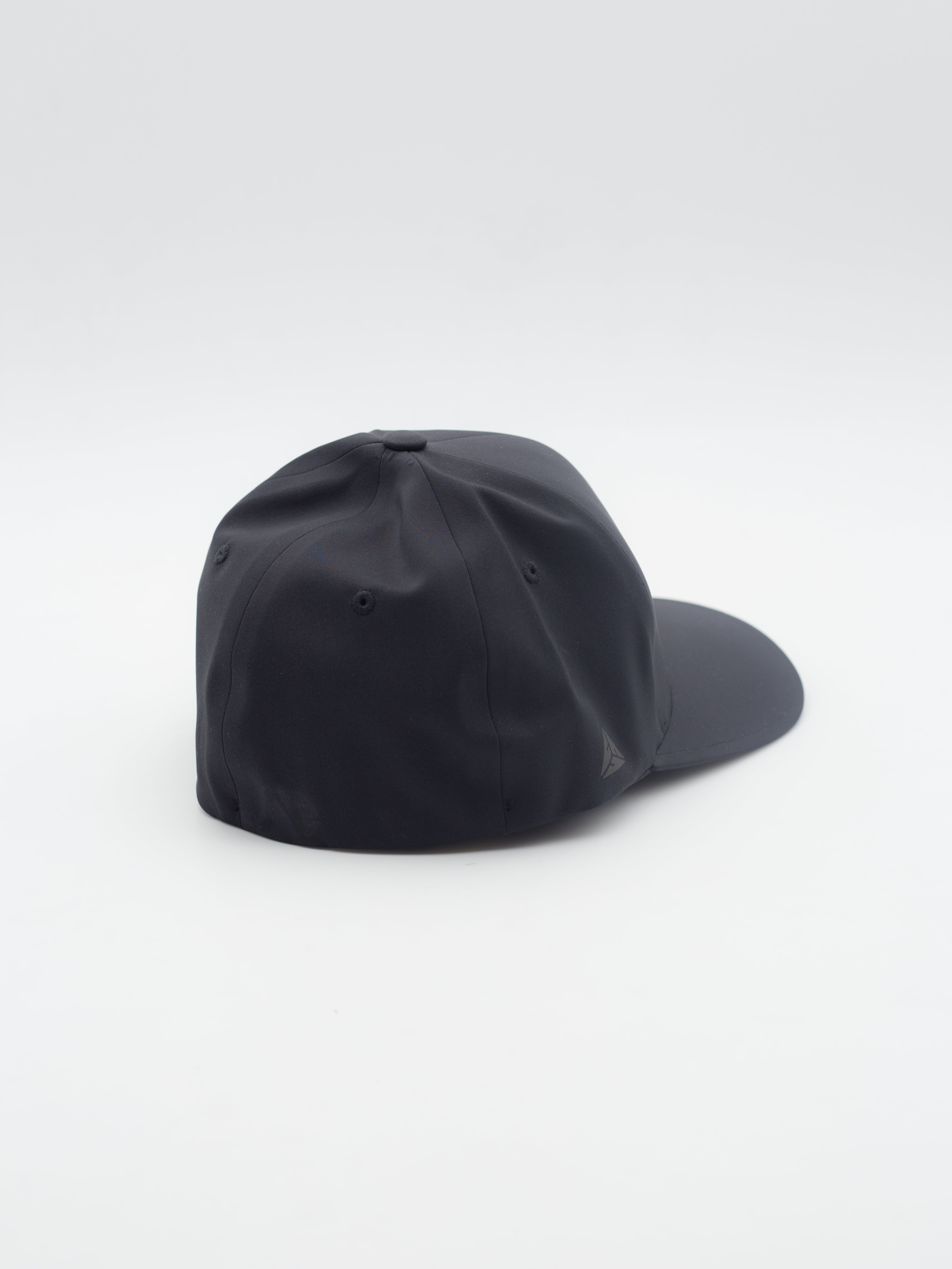 Flexfit Delta Cap Black