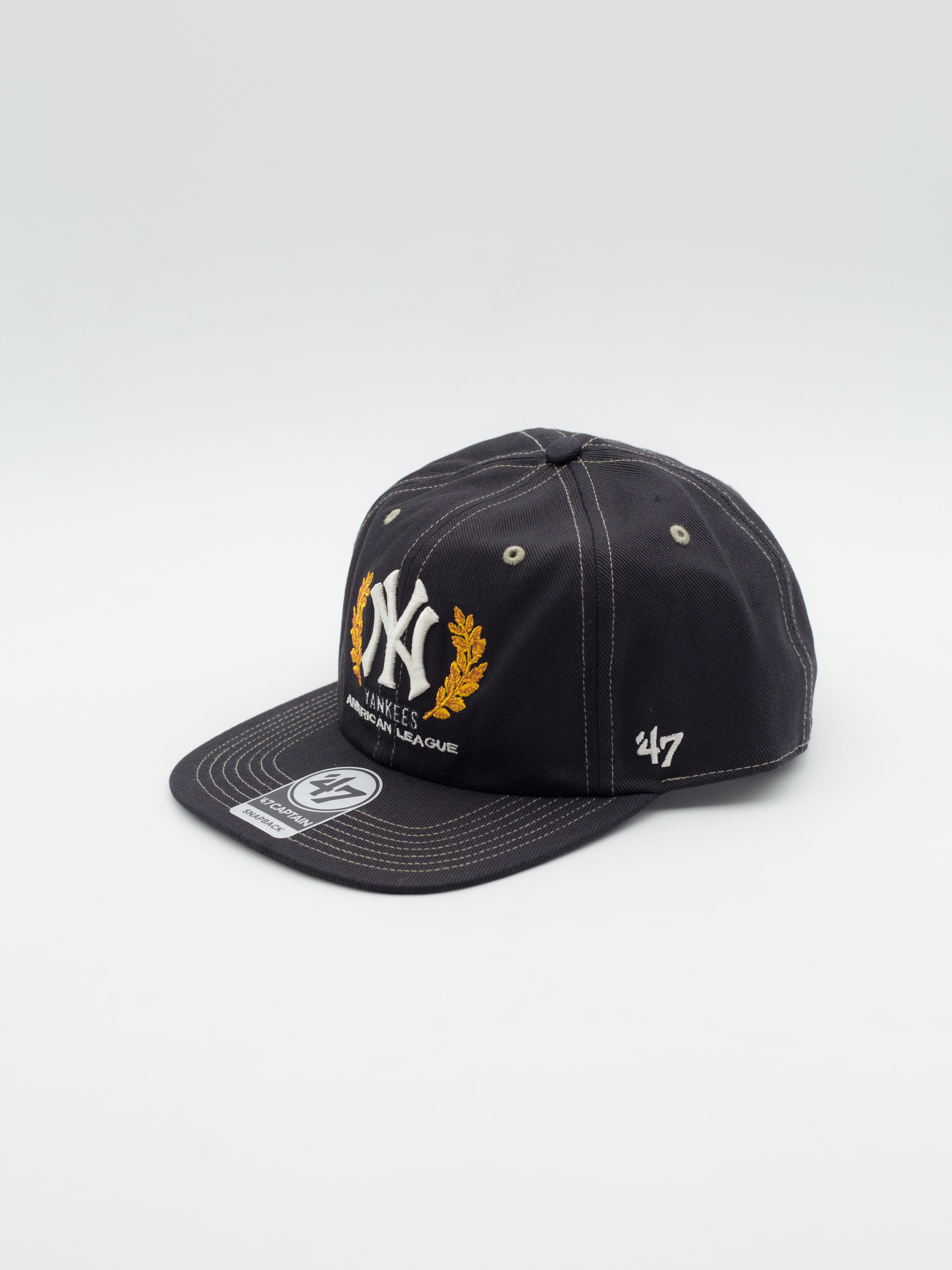 CAPTAIN Keepsave New York Yankees Snapback Black