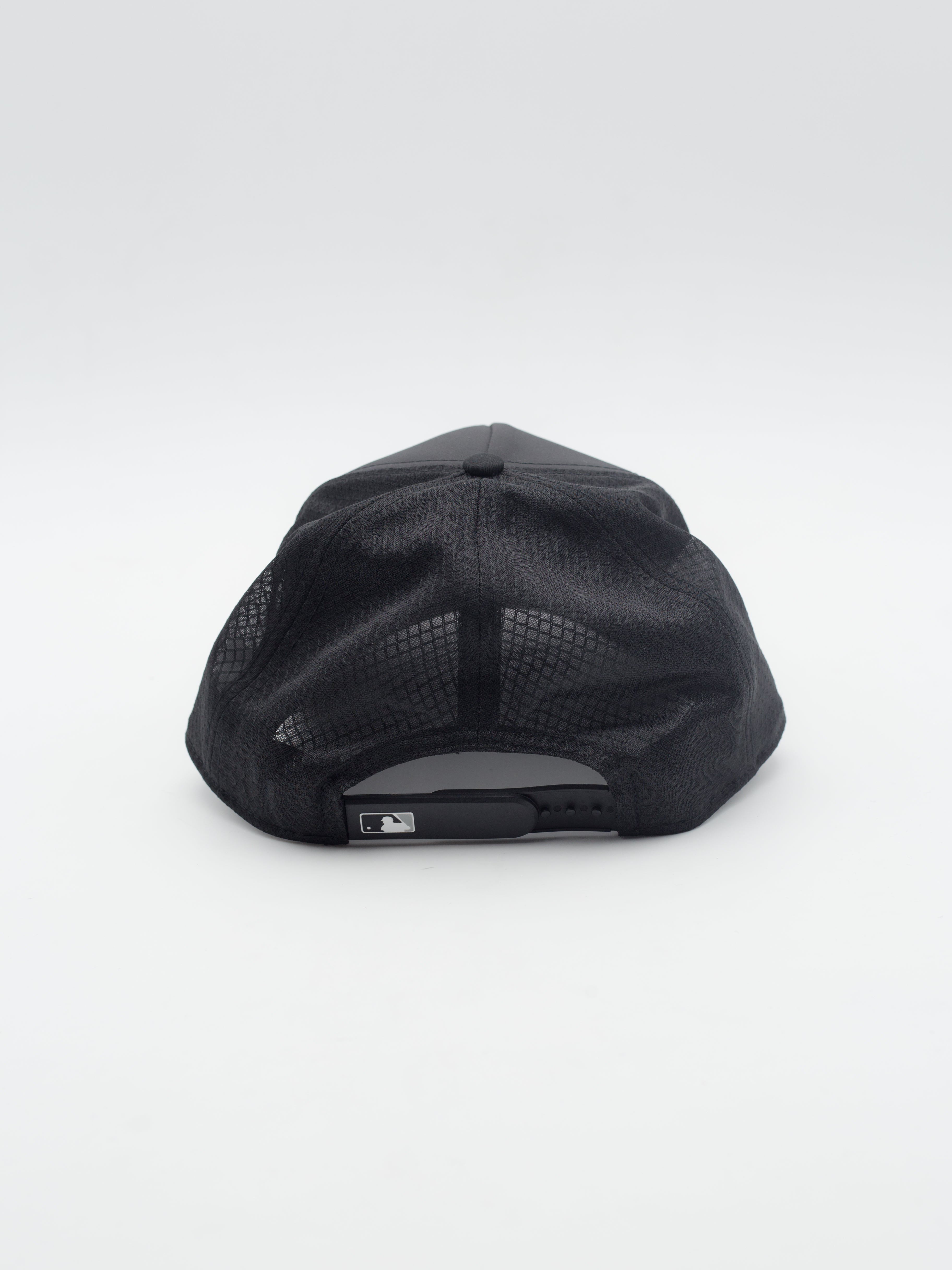 9FORTY APEX A-Frame Chicago White Sox Trucker Black