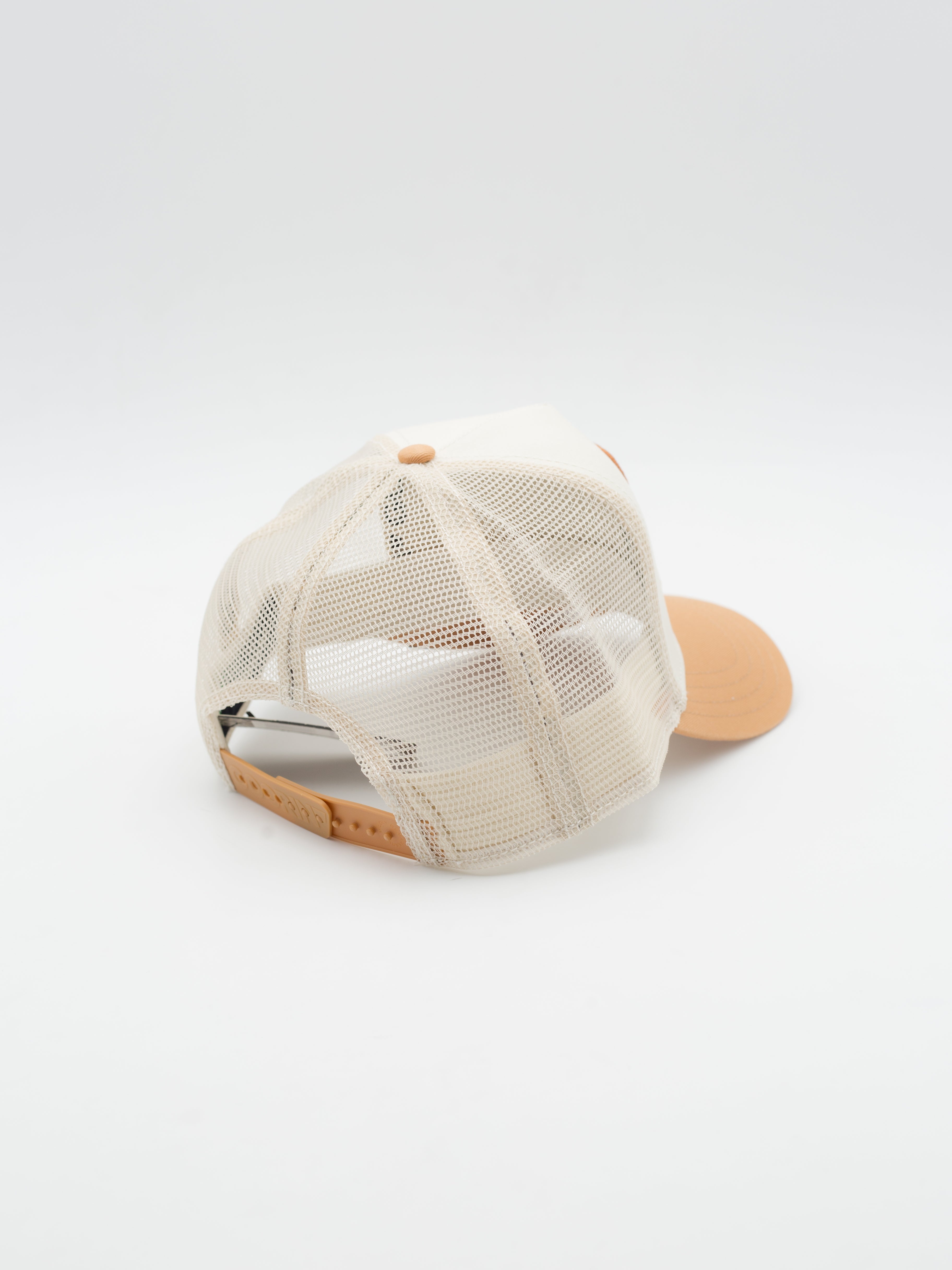 The Goat Trucker White/Camel