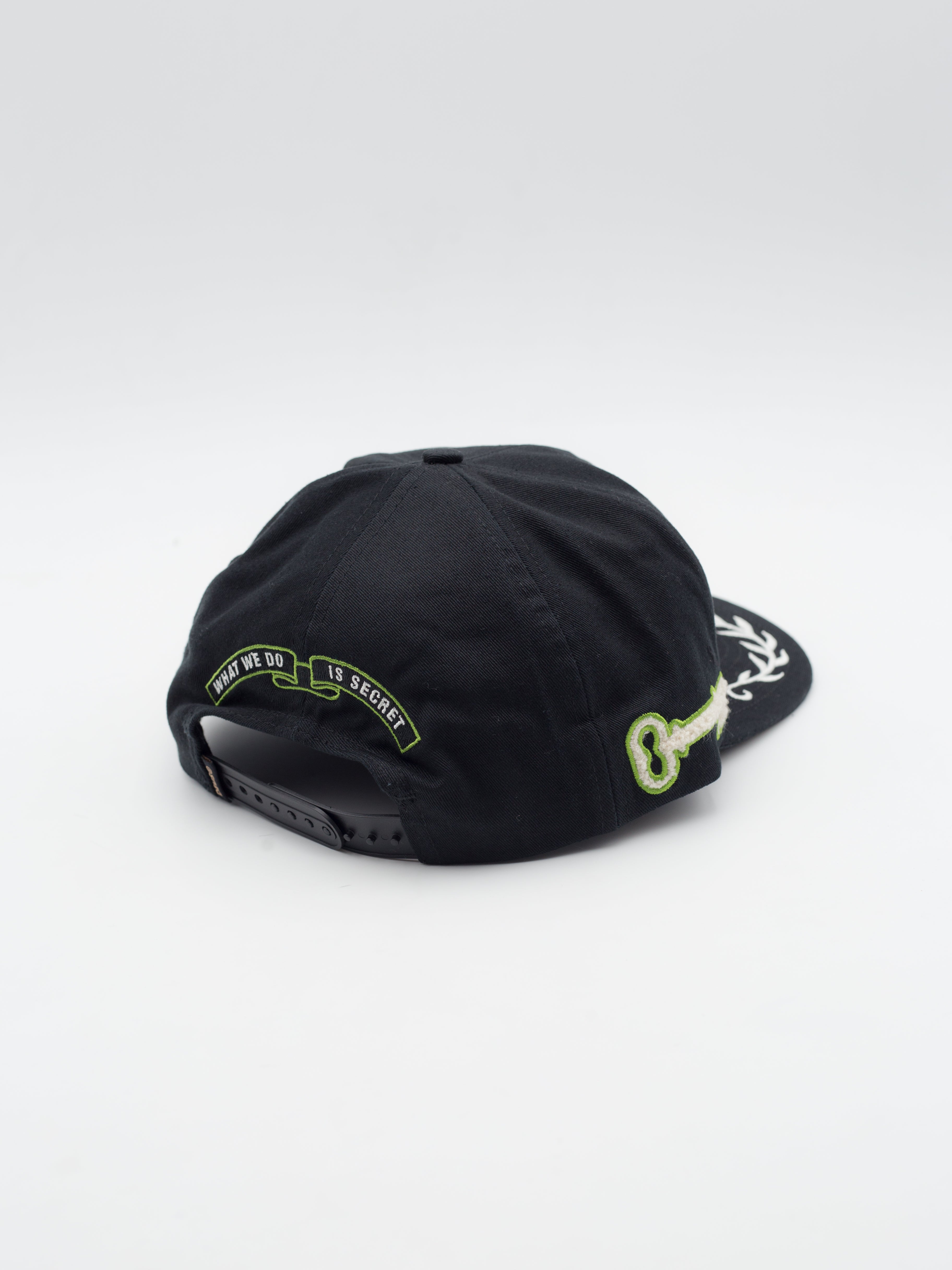 Sacred Crest Snapback Black