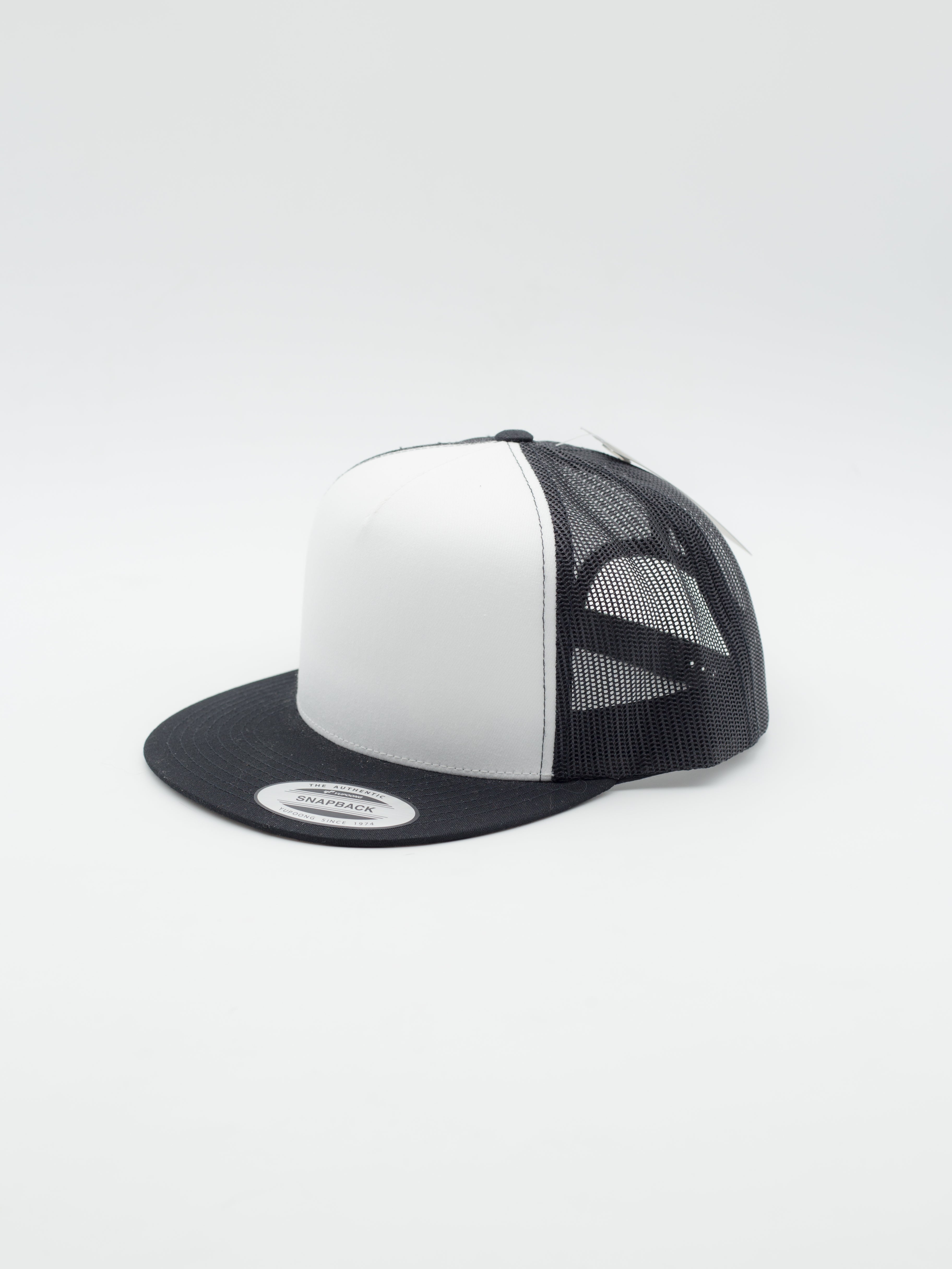 Classic Trucker Snapback Flexfit