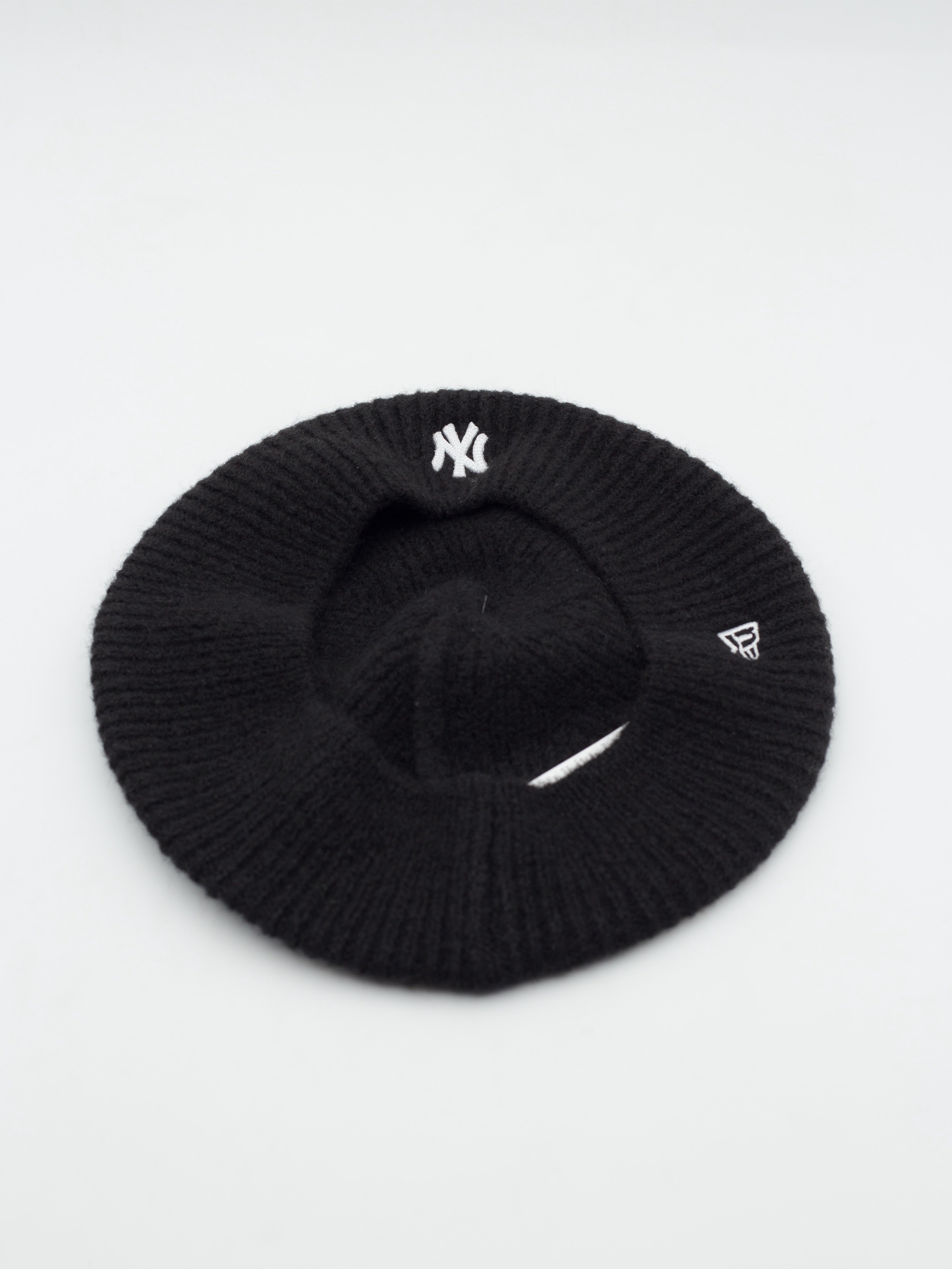 Knitted Beret New York Yankees Black