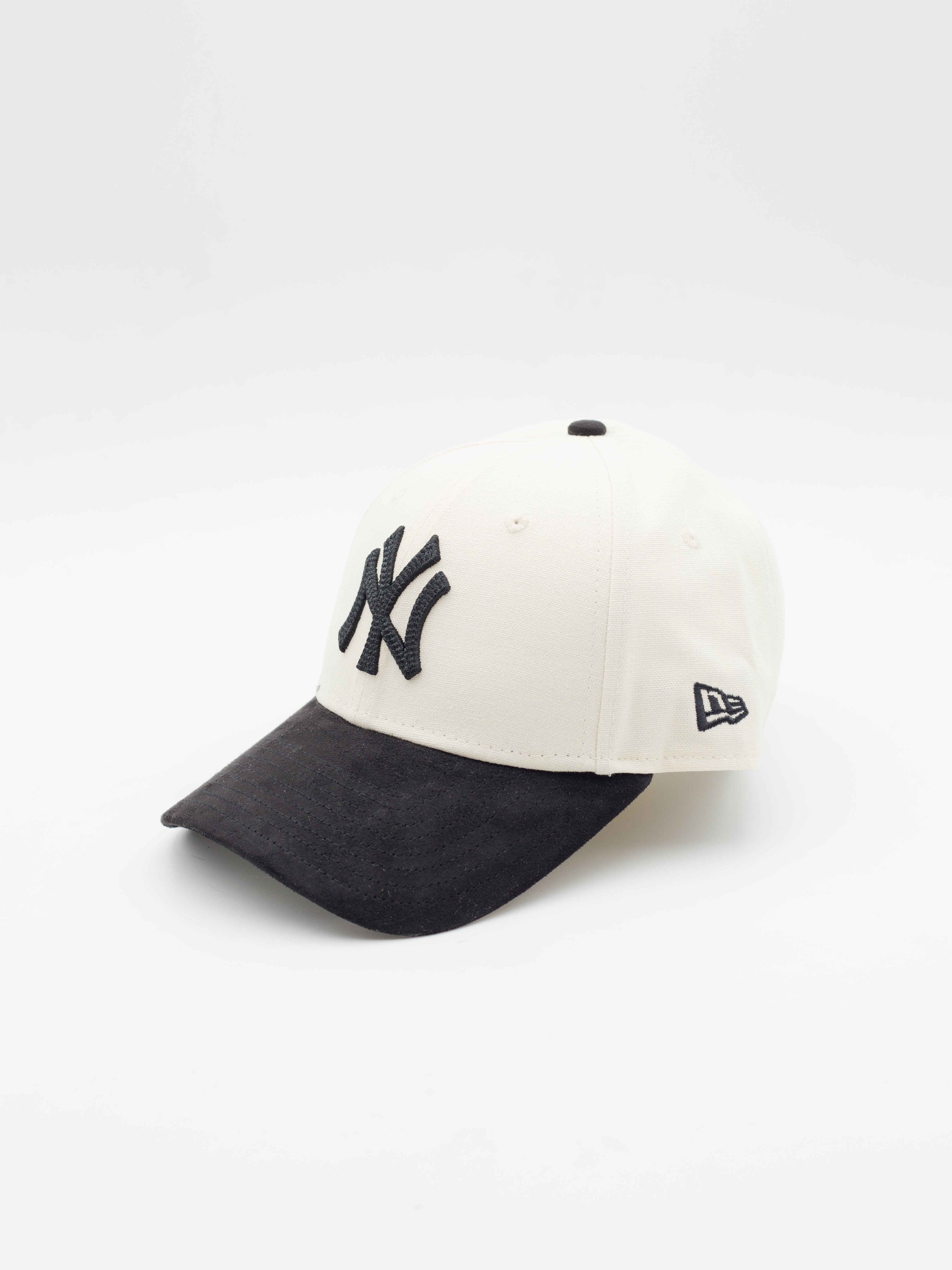 9FORTY WMNS Faux Suede New York Yankees Beige/Black