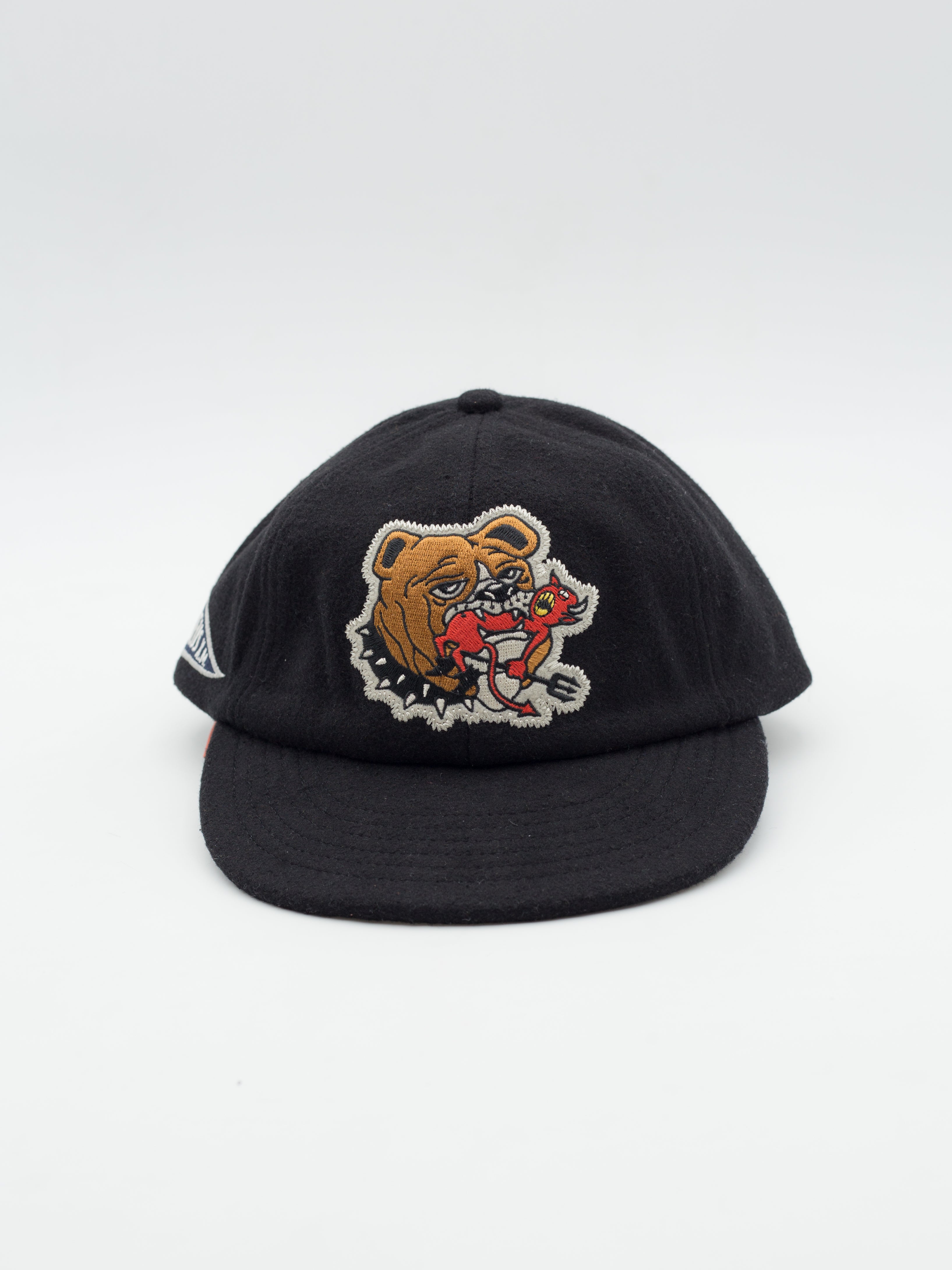 Sourmug cap 6 Panel Black