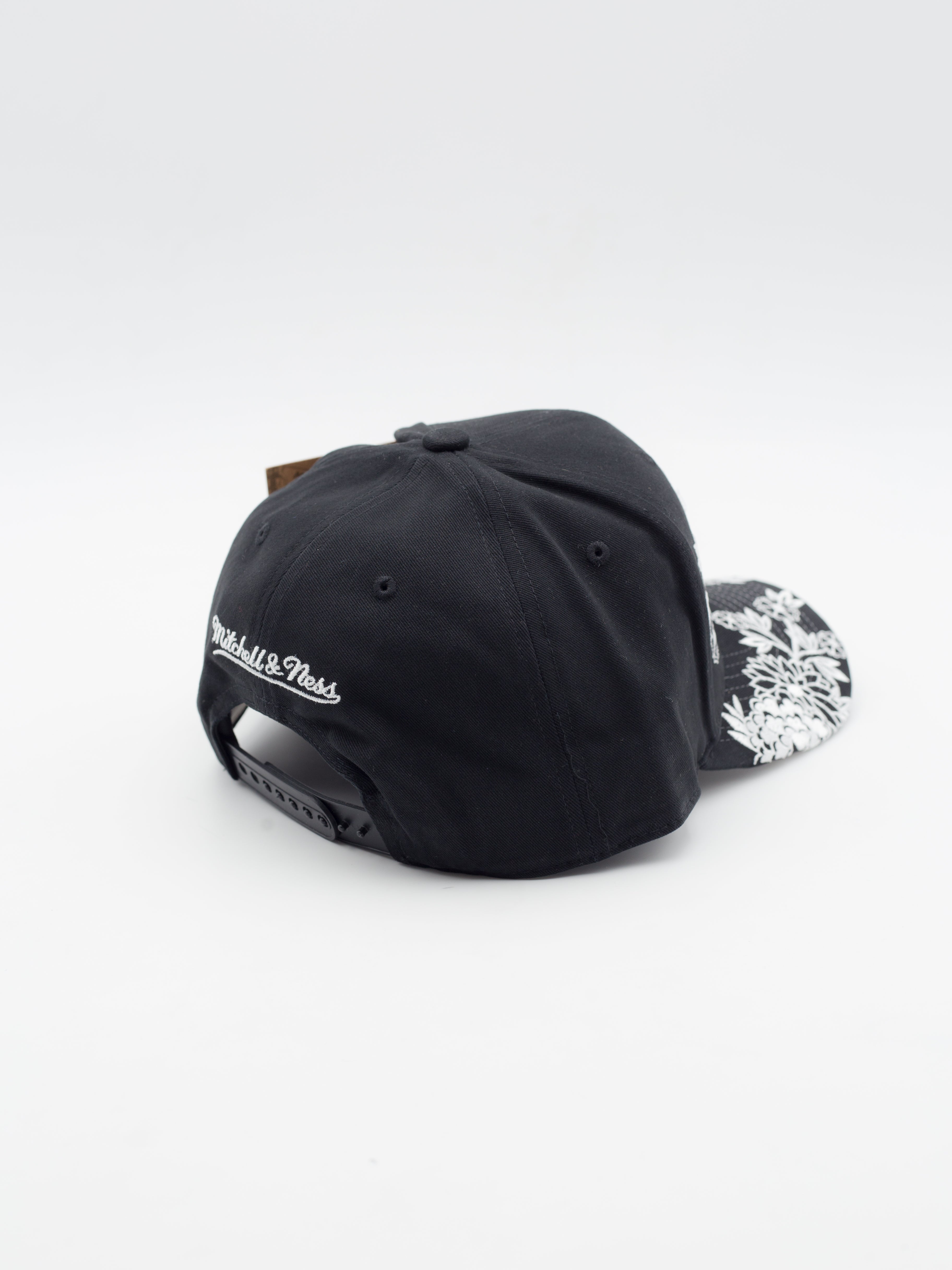 Morning Haze Philadelphia 76ers Pro Crown Snapback