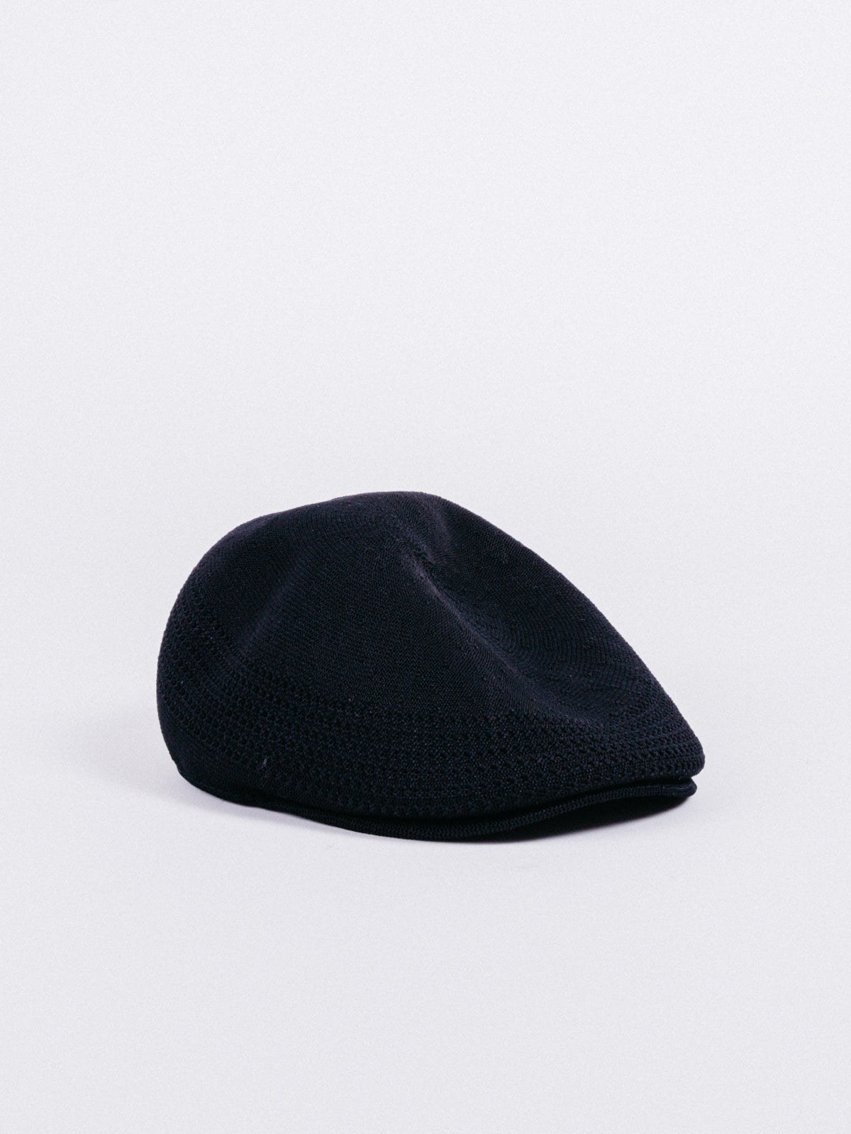 boina Kangol Tropic 507 Ventair Black negro visera dura canguro